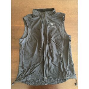 Arcteryx Vest Ultra Lightweight Black Women's M Zip Pocket